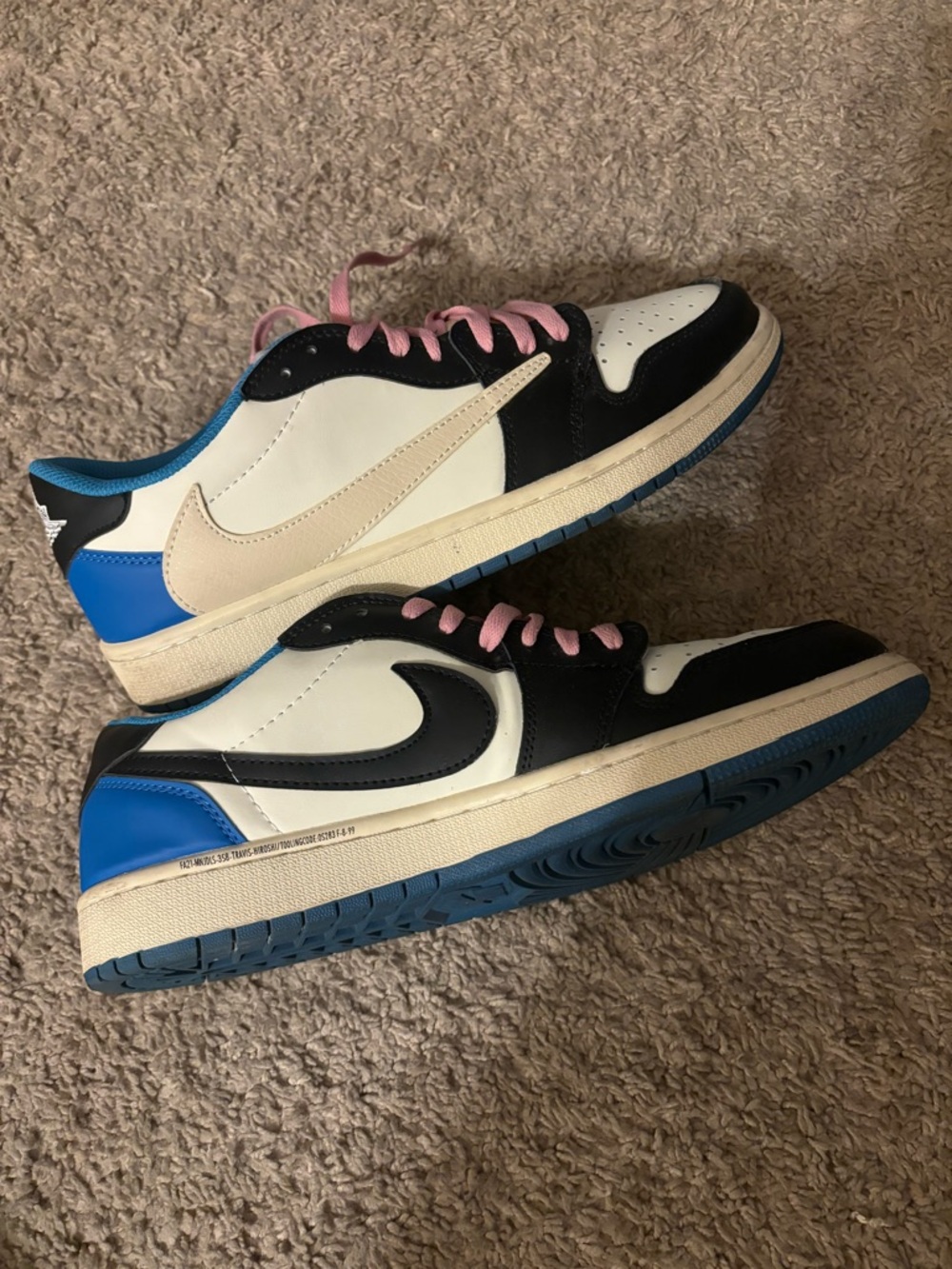 Travis Scott Jordan 1 Fragment Lows